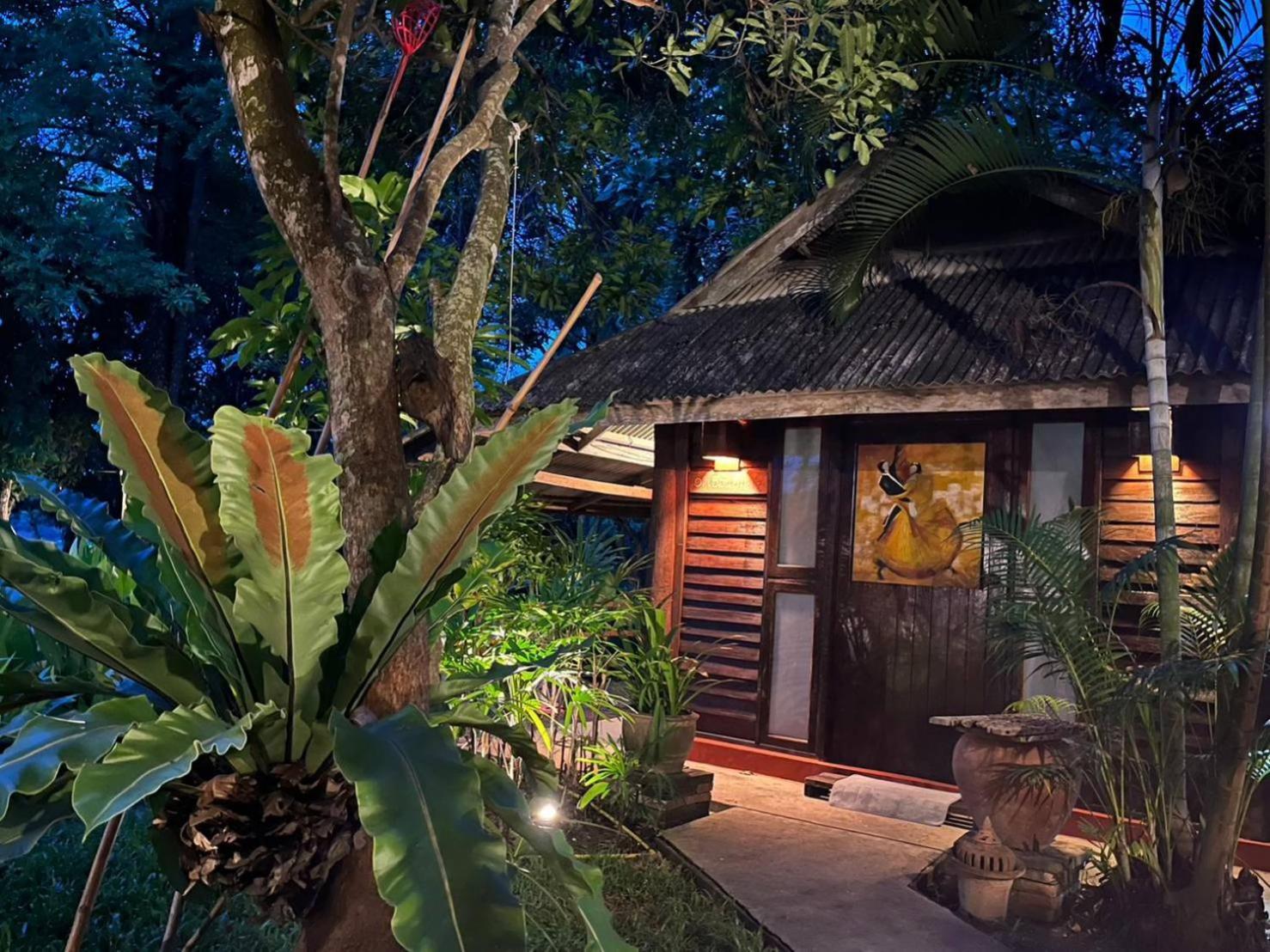 Tongluang Inthanon Homestay โต้งหลวงอินทนนท์โฮมสเตย์ チョームトーン エクステリア 写真